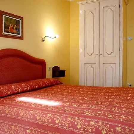 Il Peschio Bed & Breakfast 3*