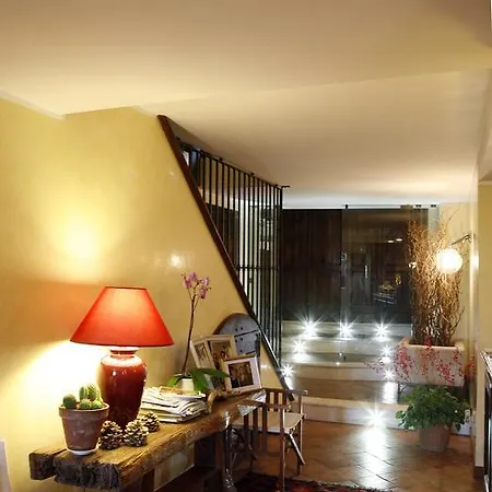 Il Peschio Bed & Breakfast 3*